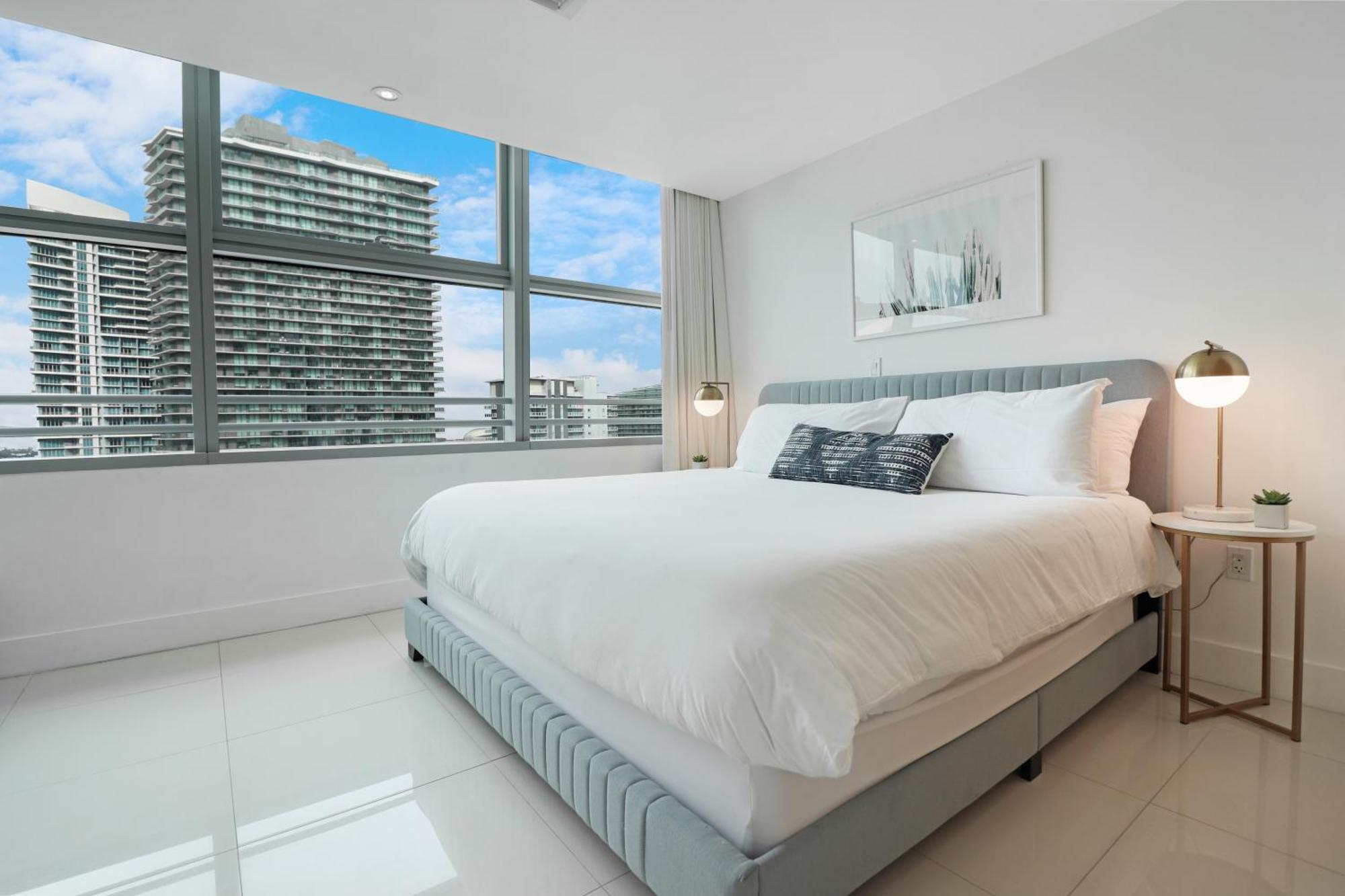 Roami At Brickell Arch * Miami